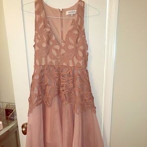 Elliatt pink midi dress
